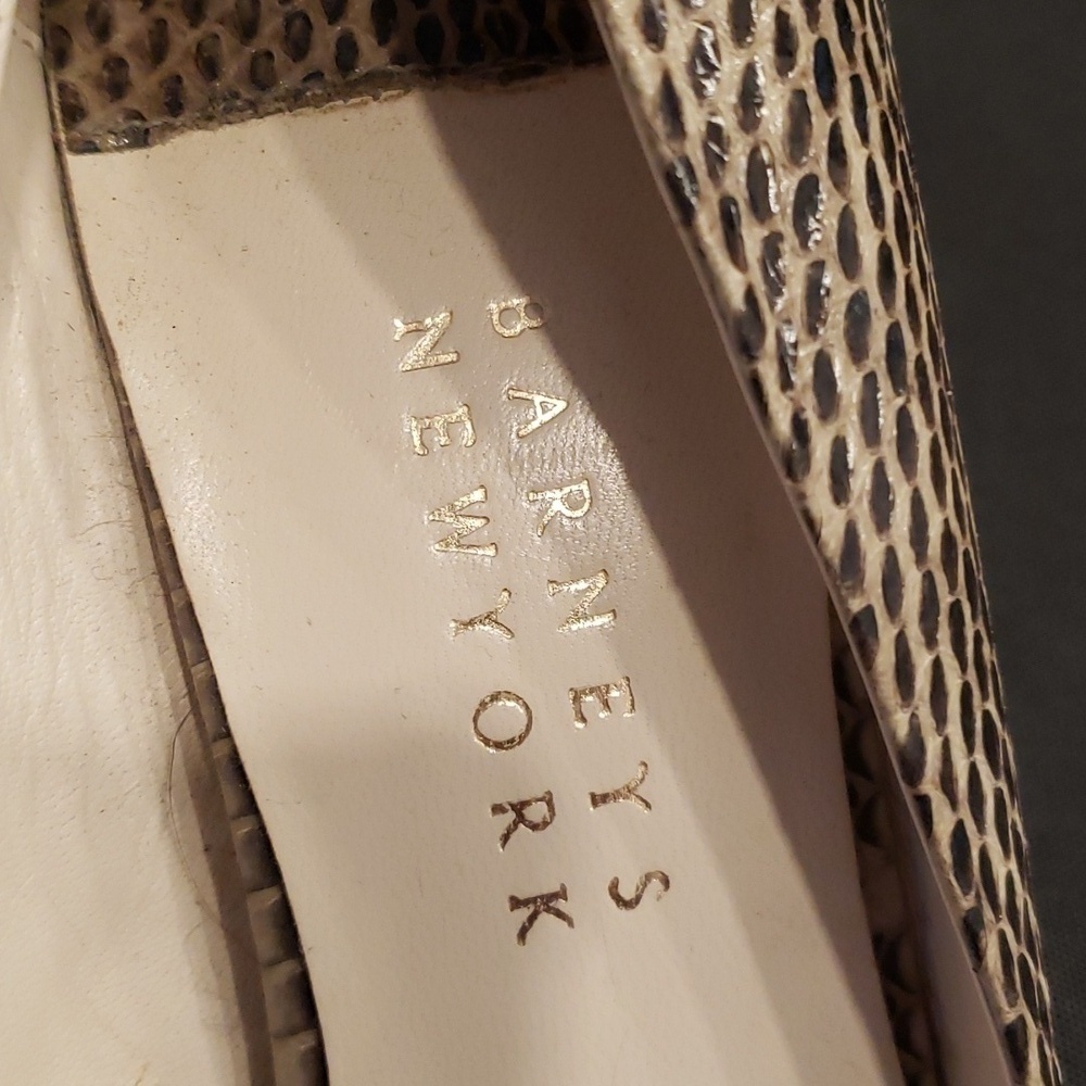 Barneys New York snakeskin print pump - Picture 2 of 7